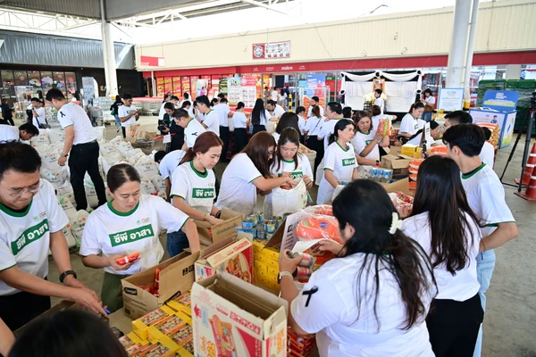 รูป-เครือซีพี ช่วยชาวใต้ฝ่าวิฤตน้ำท่วม ส่ง 2,000 ถุงกำลังใจ–ไข่ 3 แสนฟอง-9