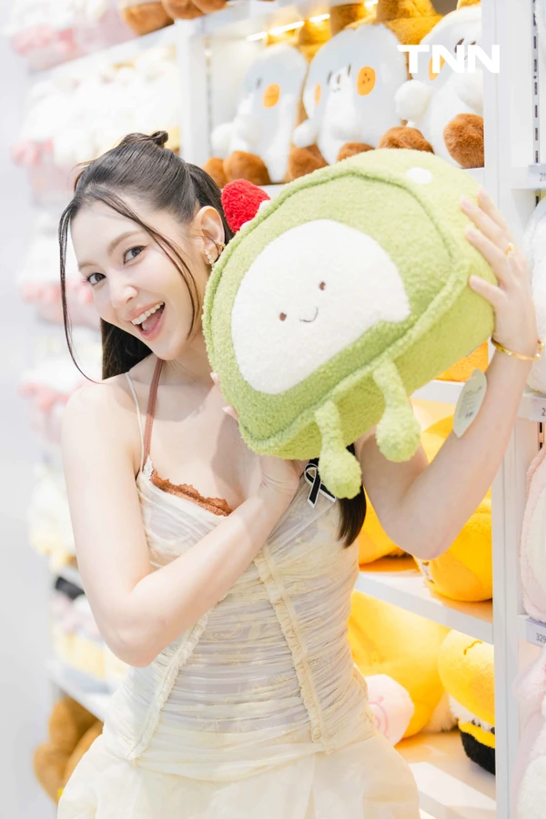 รูป-LEMONY ฉลองครบรอบ 1 ปี เปิดสาขาใหม่ เซ็นทรัลปิ่นเกล้า ดึง “เบลล่า-อาเล็ก” เสิร์ฟความสดใส พร้อมโปรโมชั่นลดทั้งร้านแบบจัดเต็ม-11