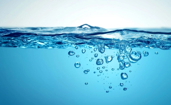 5 สัญญาณแปลก ๆ ที่บอกว่าร่างกายคุณกำลังต้องการน้ำมากขึ้น