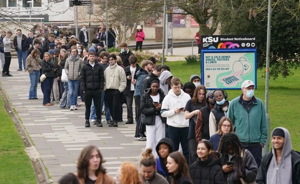 เยื่อหุ้มสมองอักเสบระบาดในสหราชอาณาจักร เสียชีวิตแล้ว 2 ราย