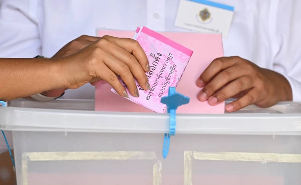 เลือกตั้งใหม่ คันนายาว ยังใช้บัตรมี QR กกต.ห้ามถ่าย