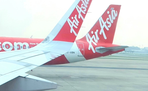กพท. เรียกแอร์เอเชียชี้แจงด่วน! ปมผู้โดยสารตกค้าง-เที่ยวบินล่าช้า