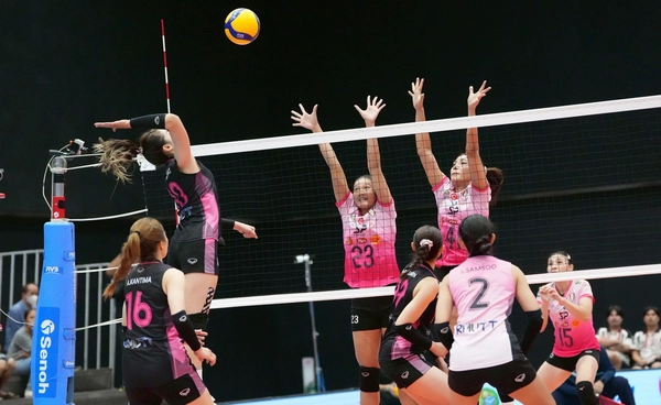 ผลวอลเลย์บอลไทยแลนด์ลีก สาวโคราช ประเดิมคว้าชัย แซงดับ ฮารุดอทฯ สุดมันส์ 