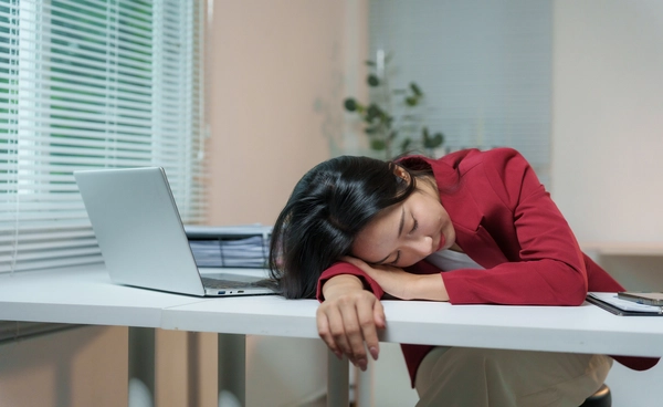 รู้จัก "Quiet Quitting" ภาวะถอนตัวจากการทำงานแบบเงียบ ๆ เมื่อใจลาออกไปแล้ว แต่ตัวยังนั่งทำงานอยู่
