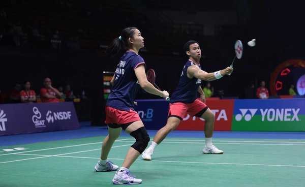 บาส-เฟม พลิกโค่นคู่มือ 1!   ทะลุรอบชิง อินเดีย โอเพ่นฯ