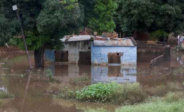 “โลกร้อน” ผนึก “ลานีญา” ถล่มแอฟริกาตอนใต้  คร่าชีวิตกว่า 200 คน