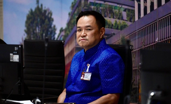 "อนุทิน" ถก ศบก.  แก้ปัญหาน้ำมันหน้าปั๊มขาดแคลน