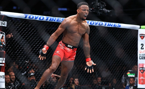 เมอร์ฟีย์ ลั่นใช้วิชามวยไทย!  ปะทะ อีฟโลเยฟ UFC ลอนดอน   