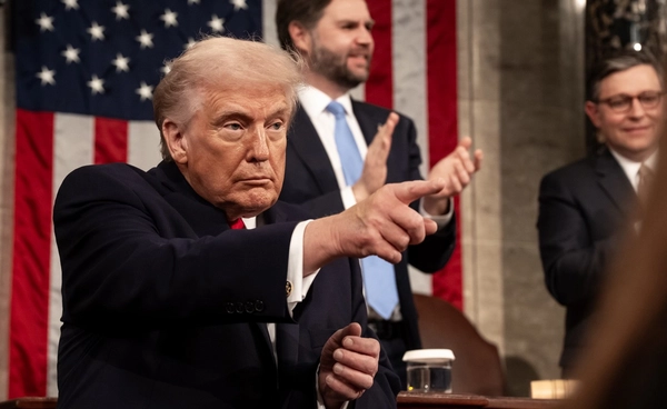 ทรัมป์เรียกบริษัทบิ๊กเทคลงนามสร้างโรงไฟฟ้าป้องศูนย์ข้อมูล AI ของตัวเอง