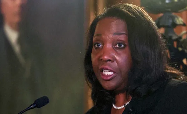 ลิซา คุก สมาชิกคณะกรรมการผู้ว่าการเฟด 