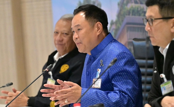 โผ ครม.อนุทิน 2 คึกคัก ภูมิใจไทย-เพื่อไทยทยอยยื่นเอกสาร