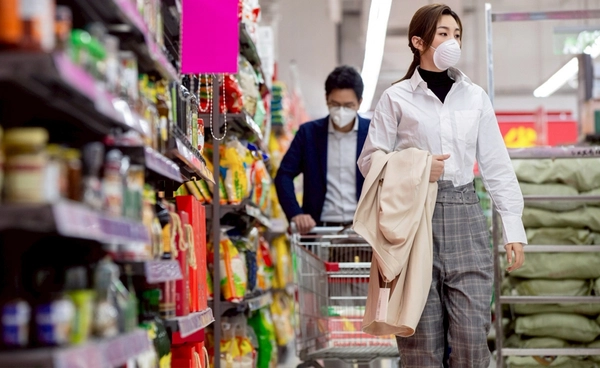 ราคาน้ำมันโลกที่พุ่งสูง กระทบไทยแค่ไหน? สินค้าจะขึ้นตามต้นทุนพลังงานหรือไม่