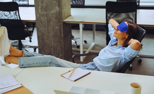 งีบกลางวันวันละนิด ช่วยชะลอสมองฝ่อได้นานถึง 6 ปี