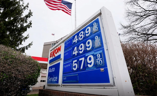 "ดีเซล" สหรัฐฯพุ่งแรง ชน 5 ดอลลาร์/แกลลอน ครั้ง 2 ประวัติศาสตร์ เซ่นพิษสงครามตะวันออกกลาง