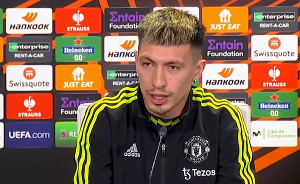 บาร์เซโลนา ติดใจแข้ง แมนยูฯ  หวังคว้า ลิซานโดร เสริมแนวรับ