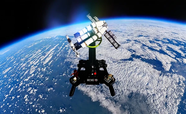 Project Hail Mary สำเร็จ !! Sony ส่ง LEGO ขึ้นฟ้า สูง 35 กิโลเมตร เป็นสถิติโลก