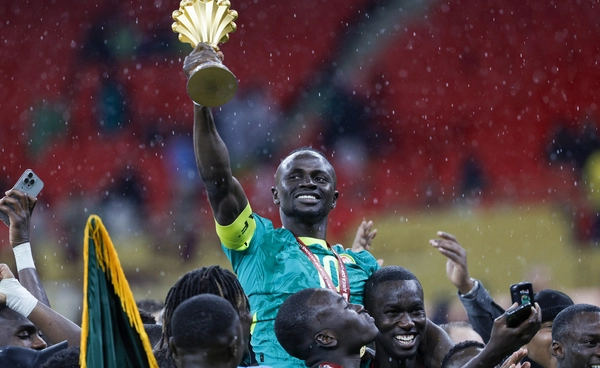 สรุปดราม่า! มาเน่ ปลุกใจทีมจากวอล์คเอาท์ ก่อนคว้าแชมป์ทวีปสมัยที่2