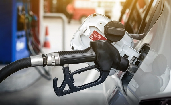 รัฐออกกฎเหล็กคุมผู้ค้าน้ำมัน  ไม่ส่งข้อมูลเจอโทษทันที  สกัดการกักตุน