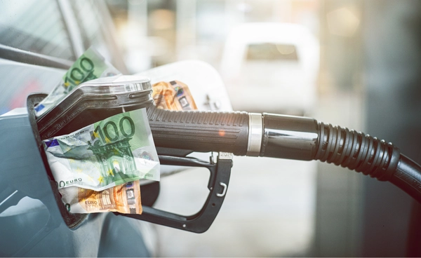 เปิดอัตราเงินส่งกองทุน-ชดเชย “น้ำมัน” ราคาขายปลีกล่าสุด