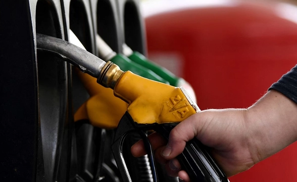 กบน. ลดราคา "น้ำมันดีเซล-เบนซิน" ลง 50 สตางค์ มีผล 9 ม.ค. 69