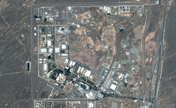 อิหร่านเสริมแกร่งป้องโรงงานนิวเคลียร์ใต้ดิน