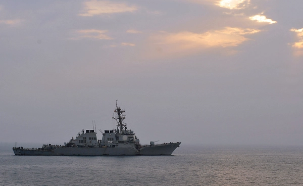 อิหร่านขู่ปิดฮอร์มุซ “สมบูรณ์” ถ้าถูกโจมตีโรงไฟฟ้า พร้อมลั่นโต้กลับโครงสร้างพลังงาน