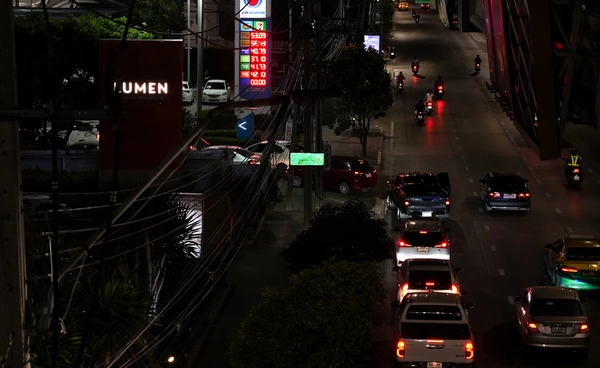 เช็กราคาน้ำมันดีเซลล่าสุด! กบน. สั่งตรึงราคาต่อ เพิ่มเงินกองทุนพยุง B7 และ B20