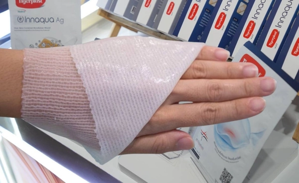 คนไทยเจ๋ง ผลิตนวัตกรรมแผ่นปิดแผลไบโอเซลลูโลสแบบผสม Silver (Ag)  ช่วยให้แผลหายเร็วขึ้น