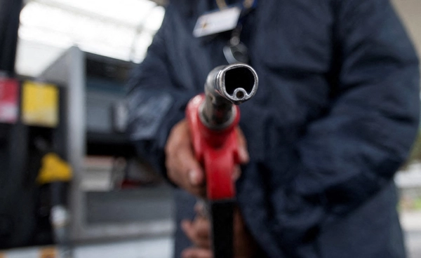 กรมธุรกิจพลังงาน ขอความร่วมมือประชาชนอย่าตื่นตระหนก-งดกักตุนน้ำมัน