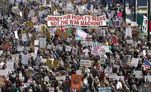 สหรัฐฯ ประท้วง No Kings ทั่วประเทศ เข้าร่วมกว่า 8 ล้านคน