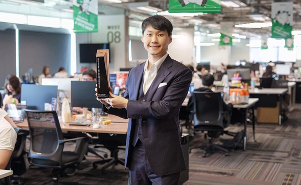 ท๊อป จิรายุส คว้ารางวัล Influential Brand CEO Award  สะท้อนบทบาทผู้นำที่ทรงอิทธิพลของประเทศ