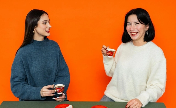 การแชร์ความรู้สึกกับเพื่อนช่วยลดคอเลสเตอรอล โดยเฉพาะในผู้หญิง