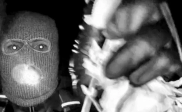 FBI เผยภาพคนร้ายลักพาตัวแม่ของ “ซาวันนาห์ กัทธรี” นักข่าวดังสหรัฐฯ หลังหายตัวนานหลายวัน 