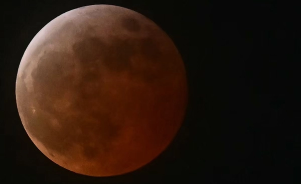 39 นาทีแห่งความมหัศจรรย์! 3 มีนาคม ชม “จันทรุปราคาเต็มดวง” เหนือท้องฟ้า