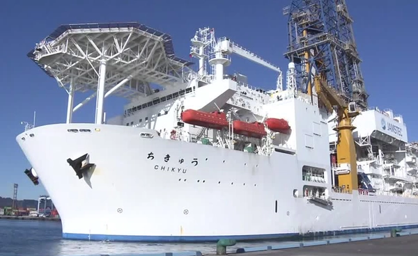 “ญี่ปุ่น” เปิดฉากส่งเรือขุดเจาะล่า “แร่หายาก” ใต้ทะเลลึก 6 กม. หวังคานอำนาจจีน 