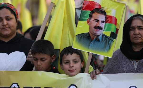 ชาวเคิร์ดซีเรีย เตือนเคิร์ดอิหร่าน อย่าร่วมมือสหรัฐฯ ต่อต้านอิหร่าน