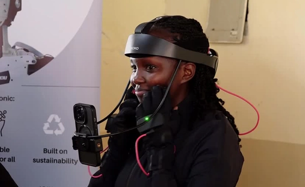 สตาร์ตอัปเคนยาทำ “แขนกลอัจฉริยะ” ช่วยเด็กสูญเสียการได้ยิน เรียน STEM ไร้ขีดจำกัด