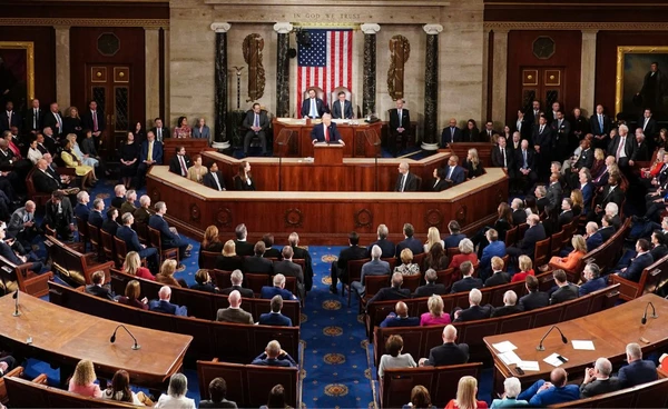 ศึกตีความรัฐธรรมนูญ เดโมแครต VS รีพับลิกัน อำนาจ "ทรัมป์" ทำสงคราม ?