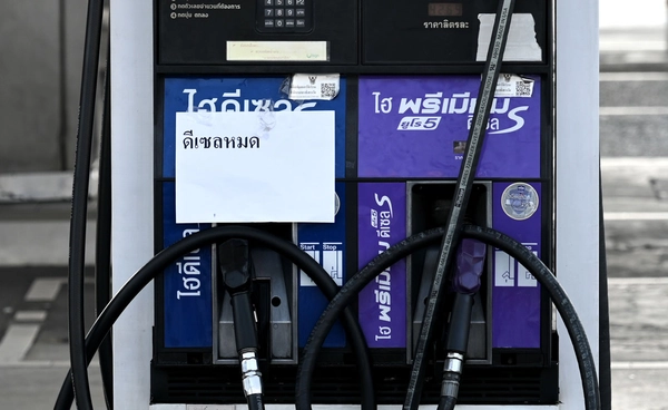 วิกฤตพลังงานซ้ำซ้อน! “น้ำมัน” ขาดหน้าปั๊ม จากความต้องการพุ่งเกินกำลังผลิต 