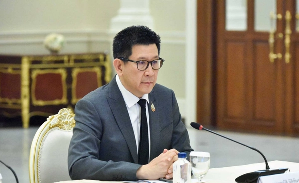 เตือน "น้ำมันแพง" ยาวอีก 2 ปี เอกนิติ ย้ำรัฐบาลพร้อมดูแล เร่งเคาะช่วยกลุ่มเปราะบาง 11 เมษายนนี้            