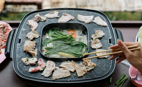 ไม่แยกตะเกียบคีบหมู สุก-ดิบ เสี่ยงไวรัสตับอักเสบอี ?