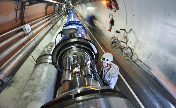 CERN รับเงินบริจาค 3 หมื่นล้านบาท เติมทุนสร้างเครื่องเร่งอนุภาค 5 แสนล้านบาท ยาวเกือบ 100 กม. 