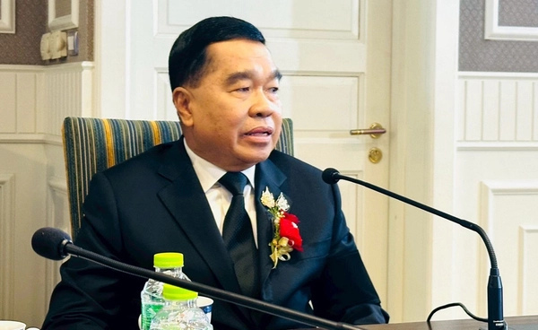 กห.สดุดี 2 นักบินทัพอากาศ เสียชีวิตขณะปฏิบัติหน้าที่ 