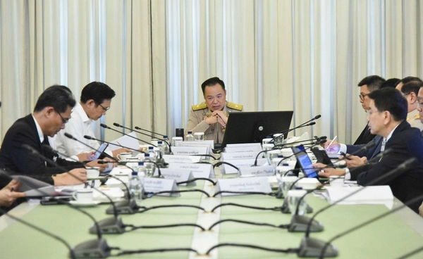 นายกฯ ประชุมพลังงาน รับมือเหตุตะวันออกกลาง ย้ำไม่ให้กระทบปชช.