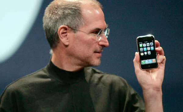 ครบรอบ “50 ปี Apple” จากนวัตกรรมในโรงรถ สู่บริษัทเทคโนโลยีพลิกโฉมโลกดิจิทัล