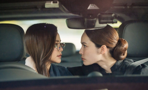 “อิงฟ้า–ชาล็อต” ดัน “นทีร้อยเล่ห์” ฮิตติดเทรนด์ทั่วโลก!