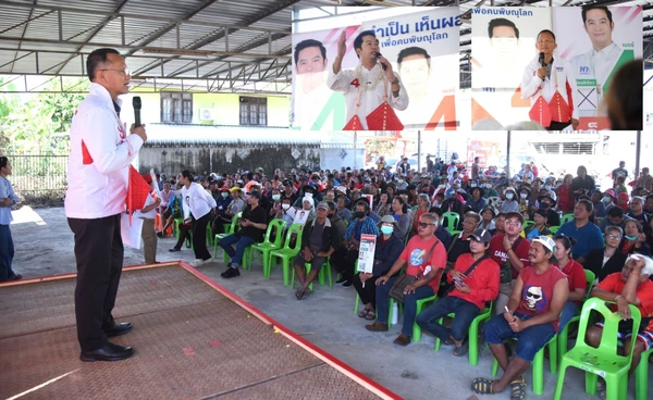 "สมศักดิ์" ลุยพิษณุโลก ช่วย "จเด็ศ" ชู พท.สร้างเศรษฐีเงินล้านวันละ 9 คน 