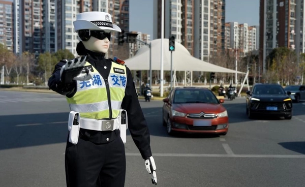 จีนใช้ตำรวจ AI ควบคุมจราจร ทำงานได้ตลอด 24 ชั่วโมง