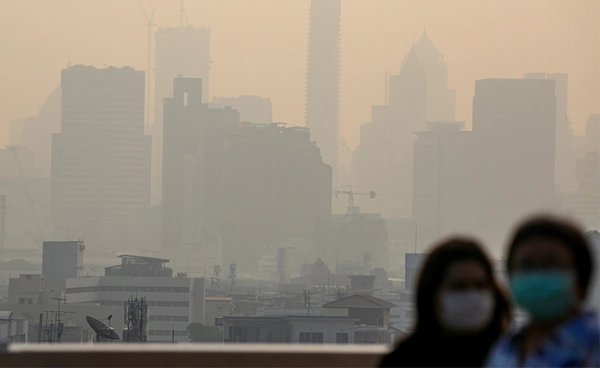 ฝุ่น PM 2.5 คลุ้ง กทม.! เช้านี้เกินมาตรฐาน 27 พื้นที่ เตือน 12–15 ม.ค. ความเสี่ยงสูง