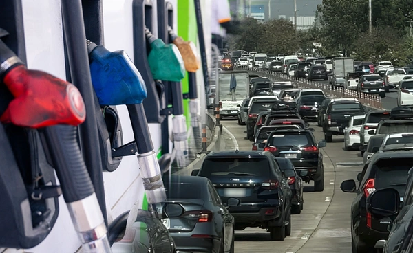 เมื่อ "น้ำมันแพง - ของแพง" สงกรานต์ จะไปต่อ หรือ จอดพัก?